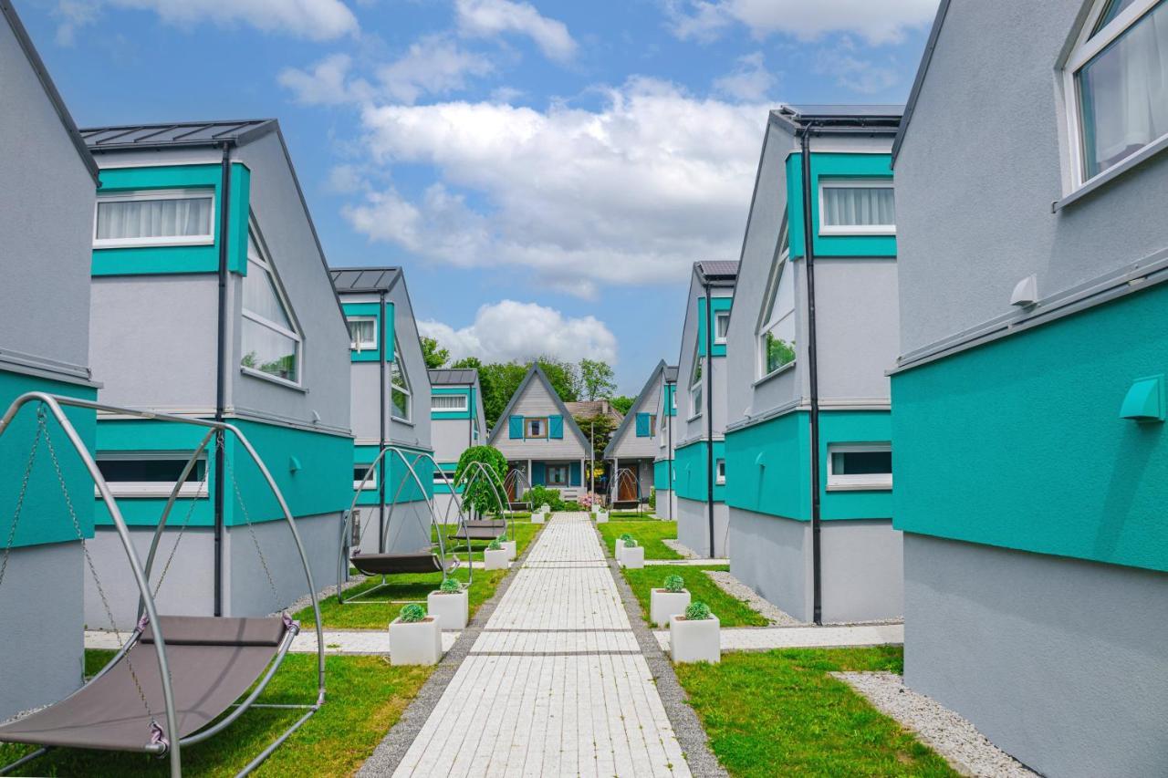 Hotel Osrodek Sea Star Premium Sarbinowo Esterno foto