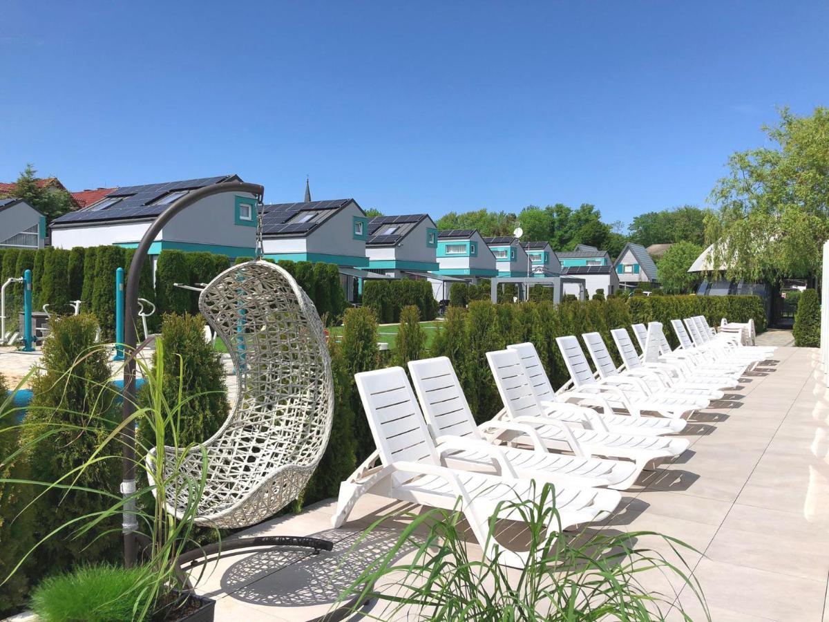 Hotel Osrodek Sea Star Premium Sarbinowo Esterno foto