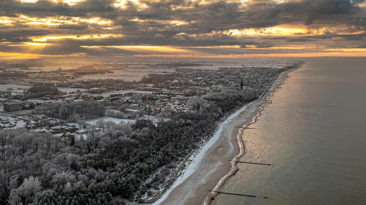 Hotel Osrodek Sea Star Premium Sarbinowo Esterno foto