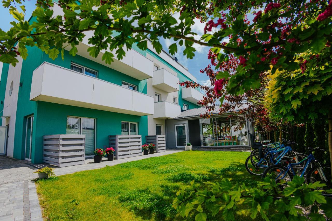 Hotel Osrodek Sea Star Premium Sarbinowo Esterno foto